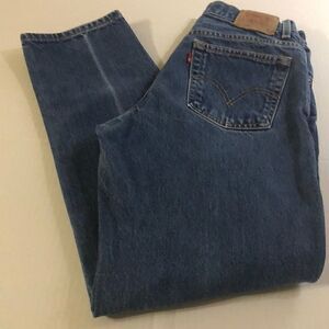 ✔️Levi’s Mom Jeans  